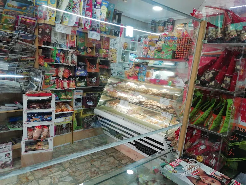 Dulces Elena Panadería J. Tobar - Panadería en Burgos - foto 2