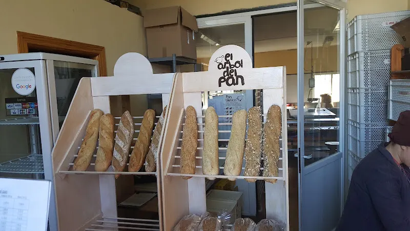 Panadería El árbol del pan - Panadería en Fresnedillas de la Oliva - foto 2