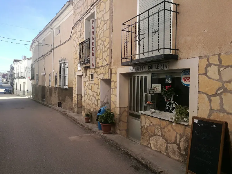 Panadería de Encarnita - Panadería en Alcocer - foto 2