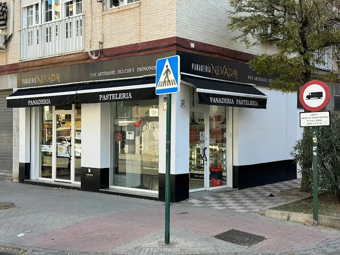 Panadería Nevada - Panadería en Granada - foto 2