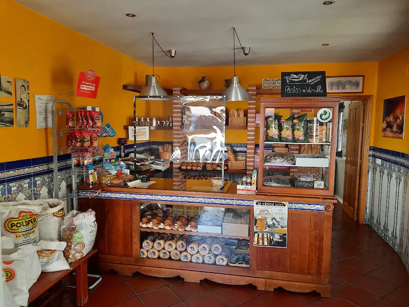 Panadería Javier Cantalapiedra - Panadería en Pedraja de Portillo (La) - foto 2