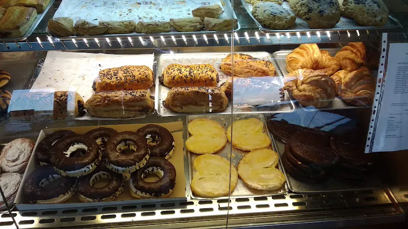 Panadería Los Almendros