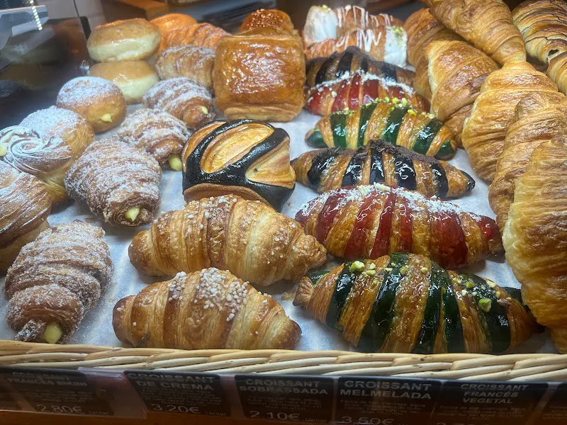 Cruixent Barcelona S L