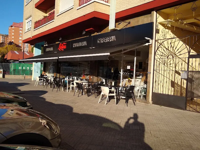 Panadería cafetería Lakua