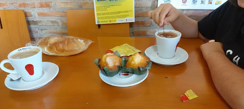 Panaderia Ousegio - Panadería en Ausejo - foto 2