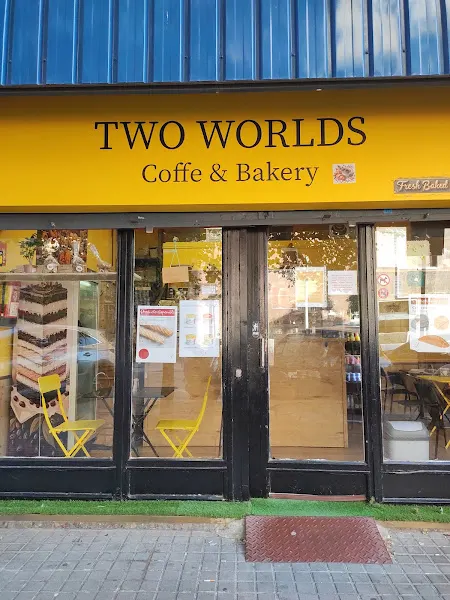 Twoworldscoffe&bakery