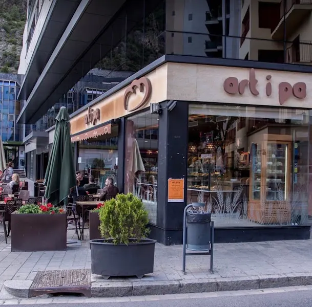 ART I PA III - Pastelería en Seu dUrgell (La) - foto 2