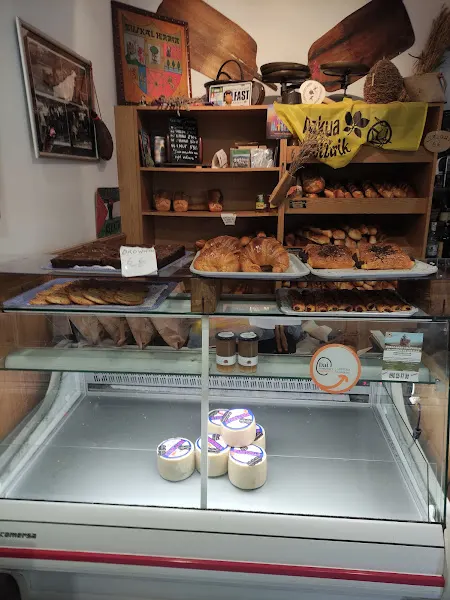 Herriko Okindegia - Panadería en Etxalar - foto 2