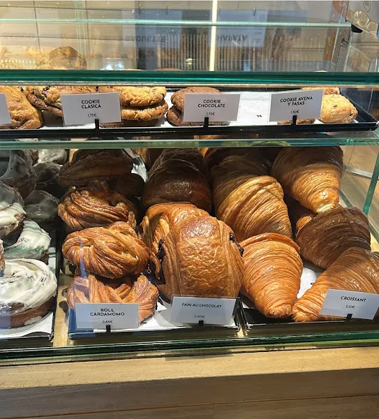 panadaríø - Panadería en Madrid - foto 2