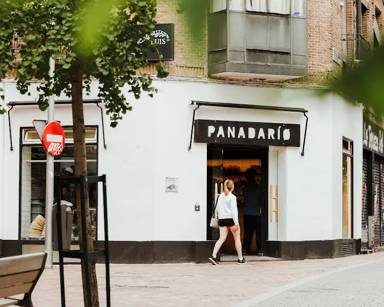 panadaríø - Panadería en Madrid - foto 3