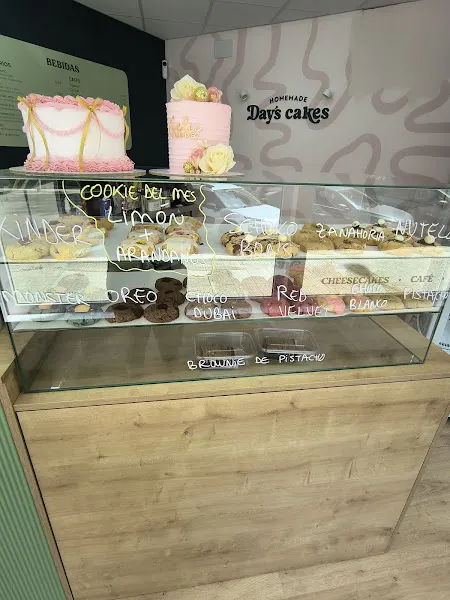 Days Cakes | Pastelería creativa en Almería - Pastelería en Almería - foto 2