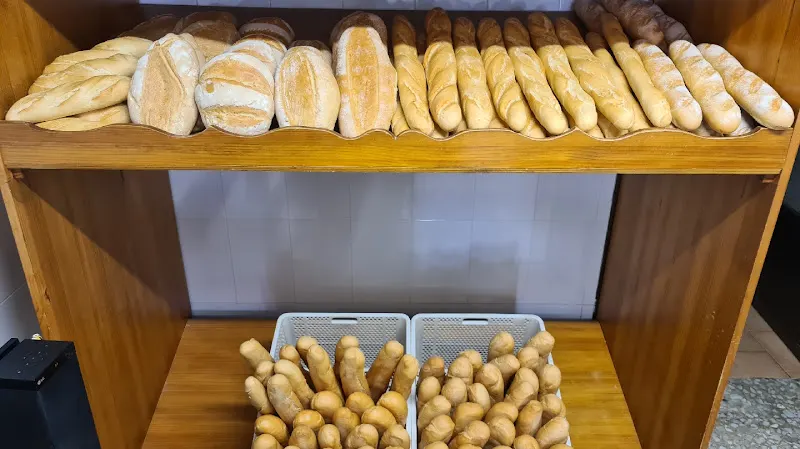 Panadería PRODUCTOS MORENO, Supermercado y Estanco!!! - Cabezarados