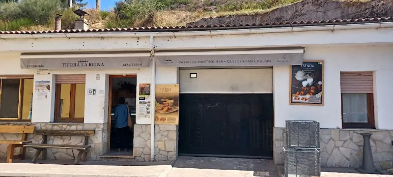 Panadería y Repostería Tierra la Reina - Panadería en Boca de Huergano - foto 2