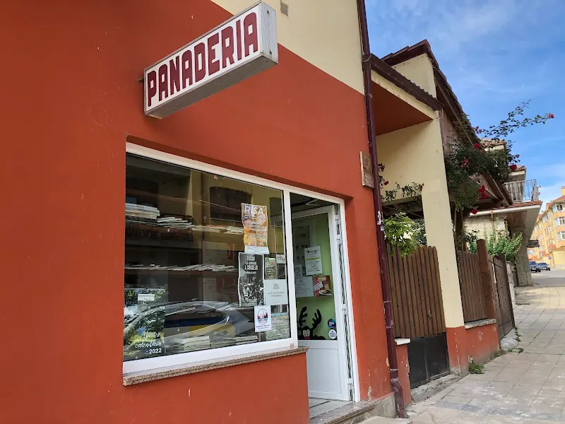 Panadería Repostería Tomás - Panadería en Riano - foto 2