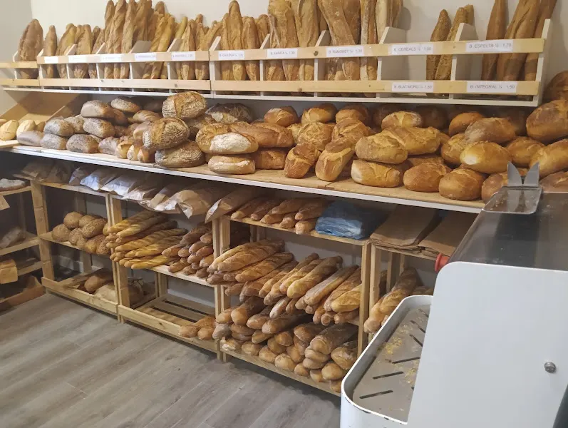 Can Serra - Panadería en Calafell - foto 2