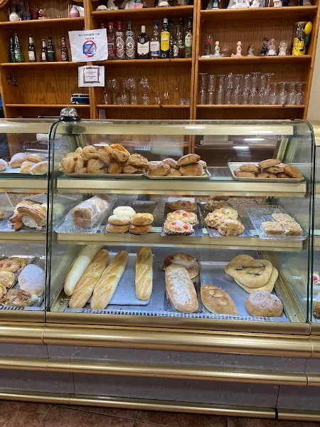 Confitería El Once de Septiembre - Pastelería en Almería - foto 2