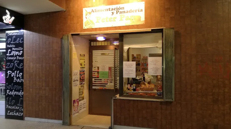 ALIMENTACIÓN Y PANADERÍA PETER PAN - Panadería en Valladolid - foto 2