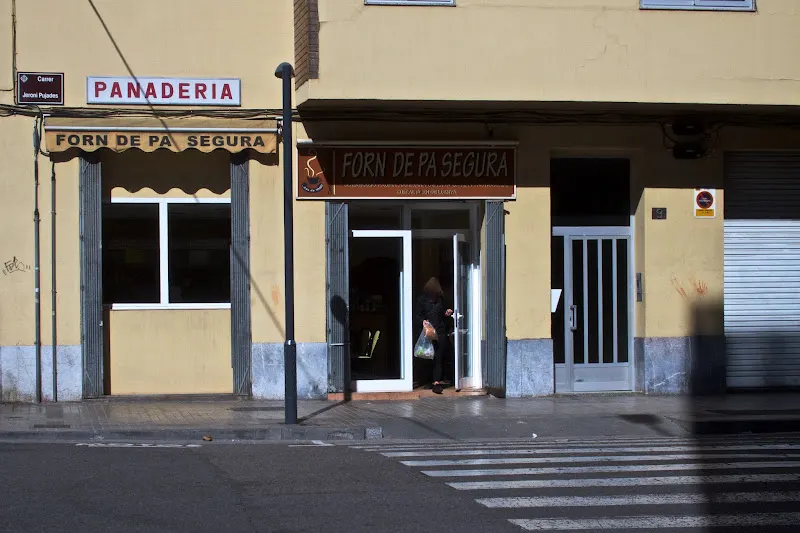 Forn Segura - Panadería en Lleida - foto 2