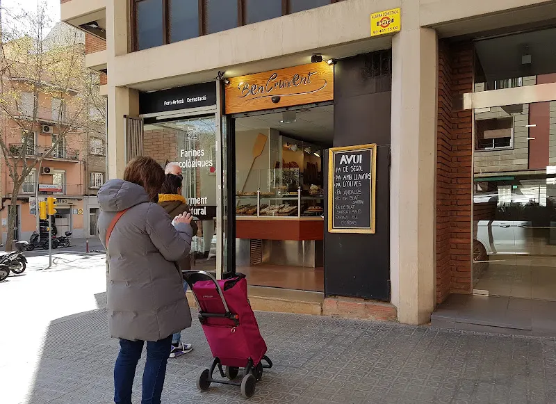 BEN CRUIXENT. Forn de Pa i Degustació - Panadería en Barcelona - foto 2