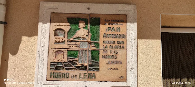 Panadería Alcoroches. Horno de Leña - Alcoroches