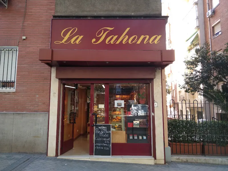 Pastelería & Panaderia Chamberí · La Tahona - Panadería en Madrid - foto 2