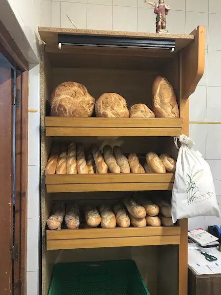 PANADERÍA PASTELERÍA de Lorien. - Panadería en Novales - foto 2