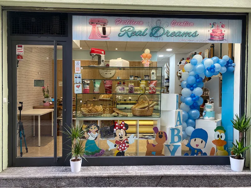 PASTELERÍA CREATIVA REAL DREAMS - Pastelería en Valladolid - foto 2