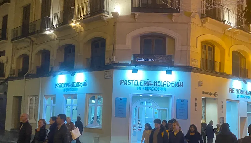 Pastelería Heladería La Zaragozana - Panadería en Zaragoza - foto 2