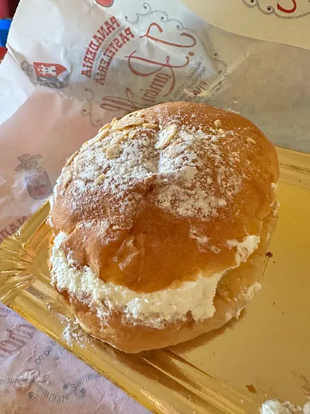 Panadería Pastelería Alarcia - Panadería en Pradoluengo - foto 2