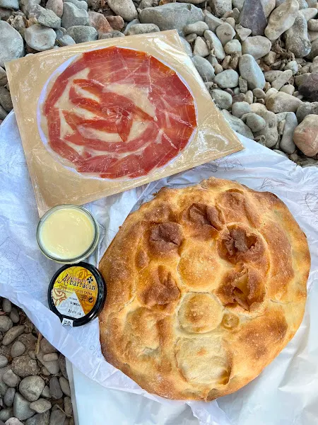 Panadería Marconell e Hijos - Panadería en Albarracin - foto 2