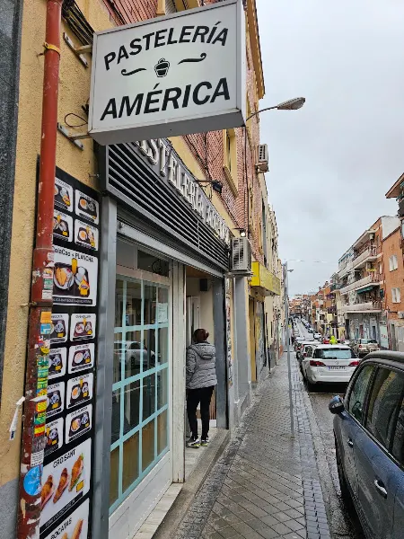 Pastelería América - Panadería en Madrid - foto 2