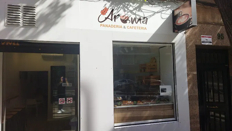aroma panadería y cafetería - Panadería en Madrid - foto 2