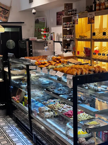 Brunette Café & Panadería