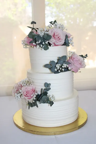Cakes by Julee