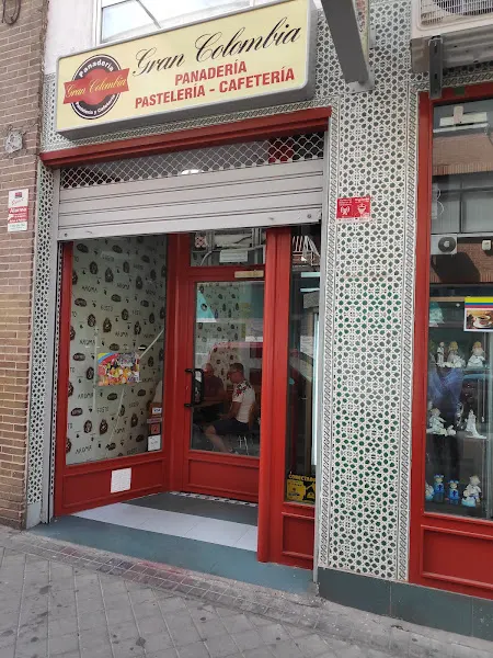 Pastelería y Panadería Gran Colombia - Panadería en Madrid - foto 2
