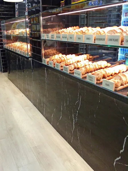 EMPANADAS Y PIZZAS ARGENTINAS