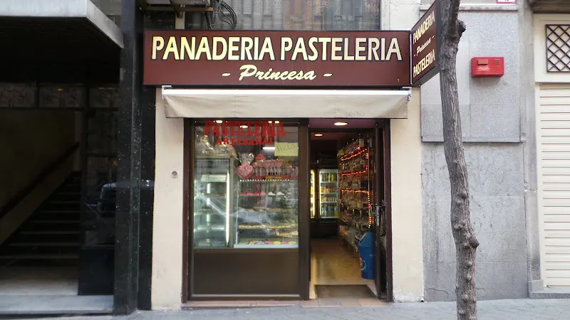Panaderia Pasteleria Princesa - Panadería en Madrid - foto 2