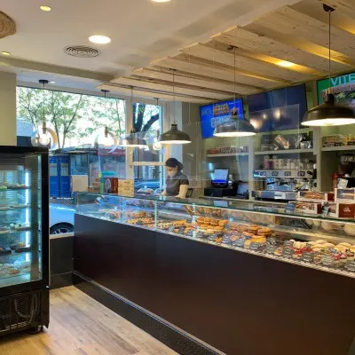 Viena Capellanes - Pastelería en Madrid - foto 2