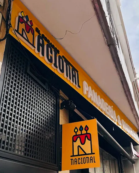 Panadería Pastelería Nacional El Obrador
