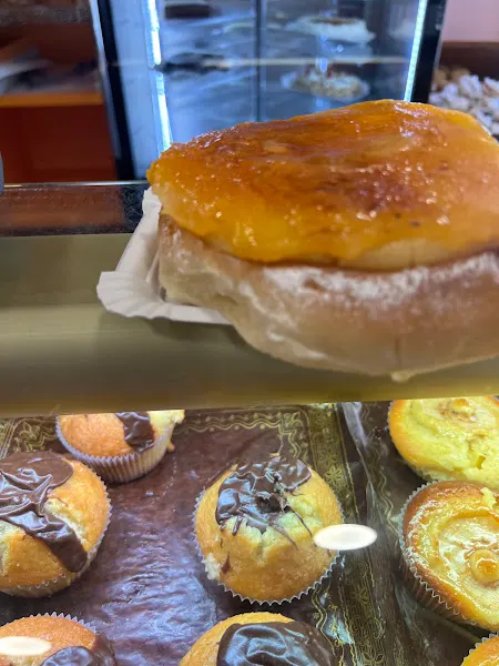 Panaderia Pasteleria Leche y Miel