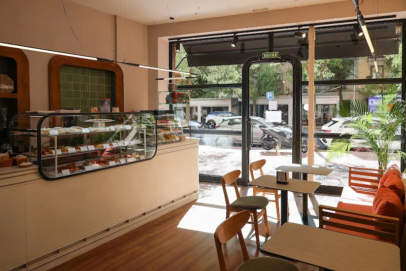 Pastelería Formentor -Tienda de Santa Engracia