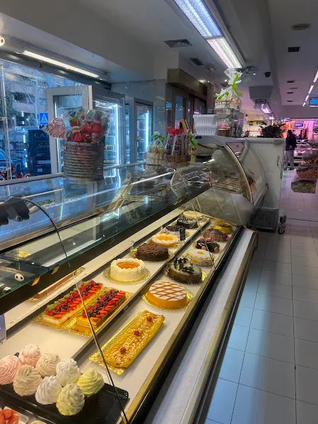 Pastelería Lazcano - Pastelería en Madrid - foto 2