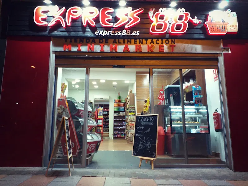 EXPRESS 88 MINIMARKET 24 hrs - Madrid
