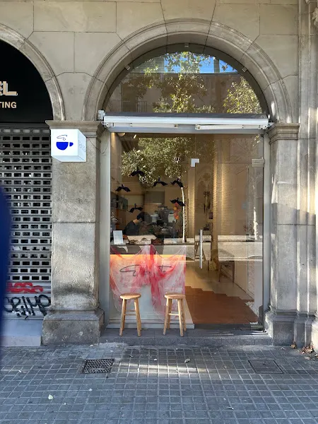 FAUSTO MEDIALUNAS - Pastelería en Barcelona - foto 2