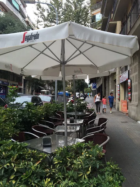 Forn Vell (segafredo ) - Panadería en Barcelona - foto 2