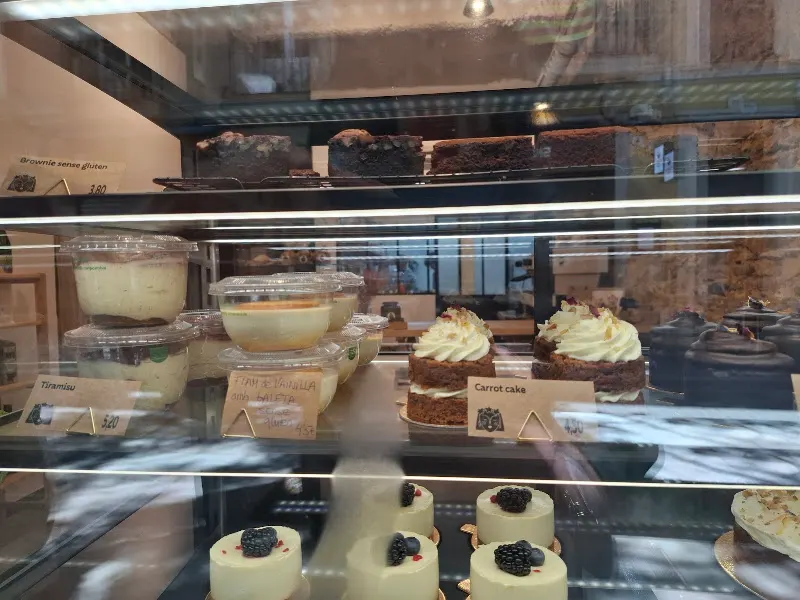 Tonka Pastisseria Vegana - Pastelería en Barcelona - foto 2