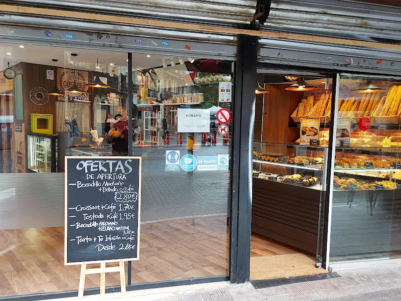 Despatx de pa i cafe - Panadería en Barcelona - foto 2
