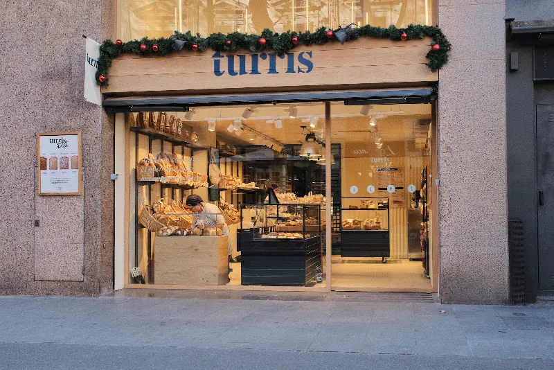 Turris Poblenou 2 - Barcelona