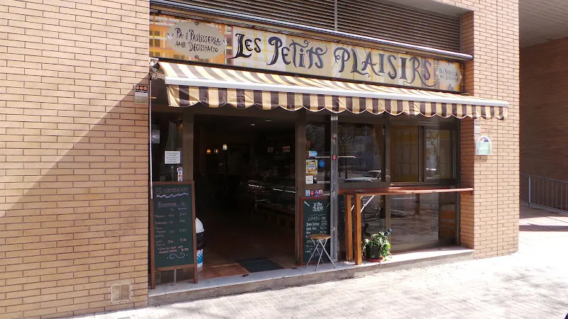 Les Petits Plaisirs