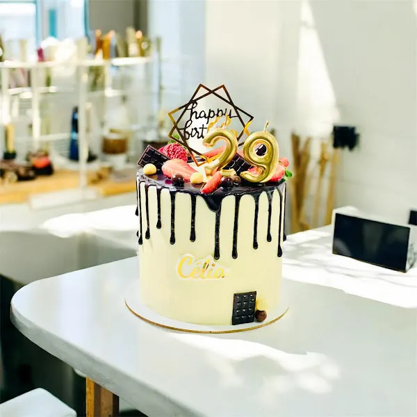 Valencia cooking - Tartas personalizadas - Pastelería especializada en tartas nupciales en Valencia - foto 2